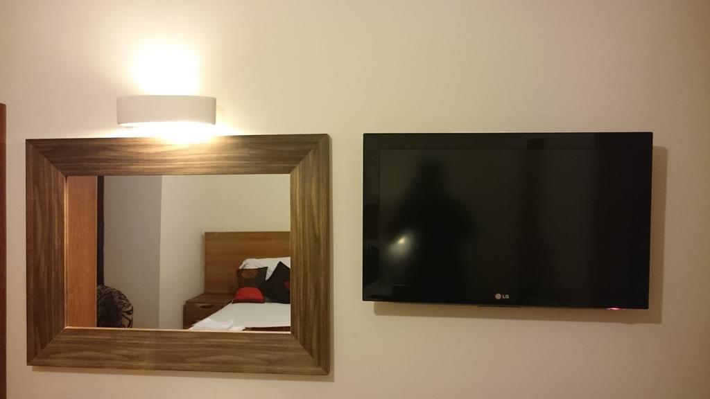 Gateway Express Otel Newport  Dış mekan fotoğraf